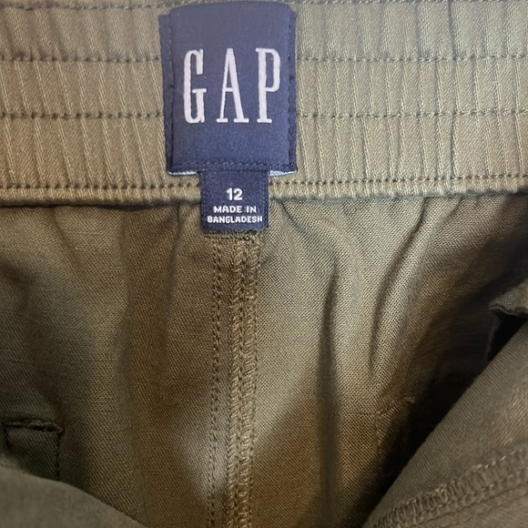 GAP Army Green relaxed fit Chinos - Picture 4 of 10